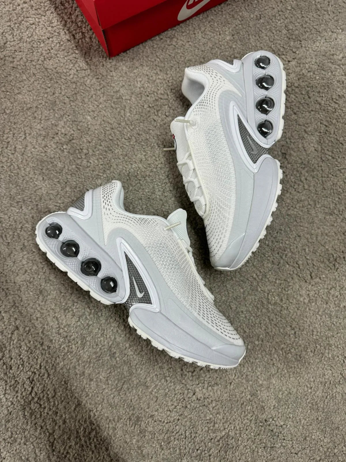 Nike DN Blanco