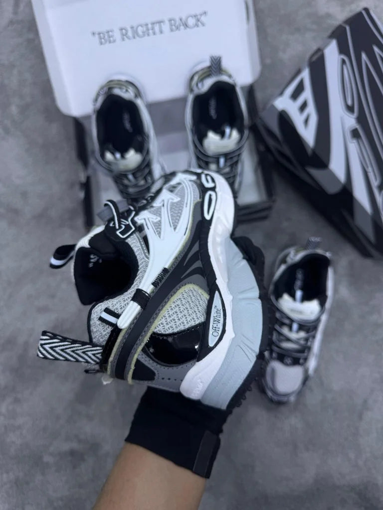 Off-White Be Right Negro Blanco