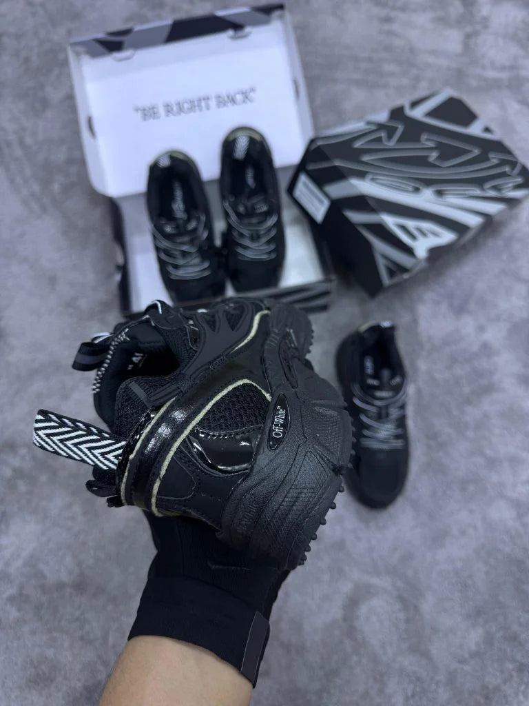 Off-White Be Right Negro