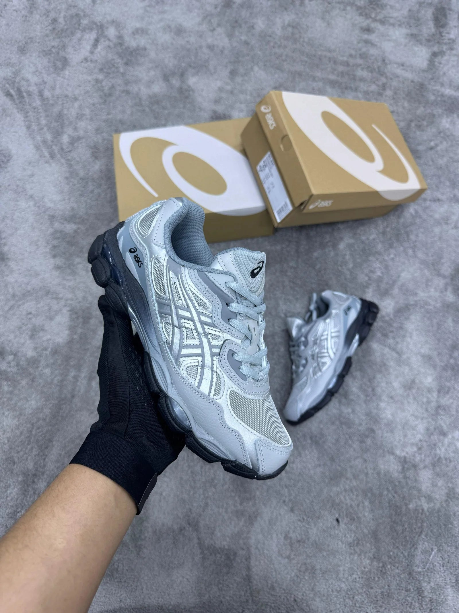 Asics Gel-NYC Gris Plateado