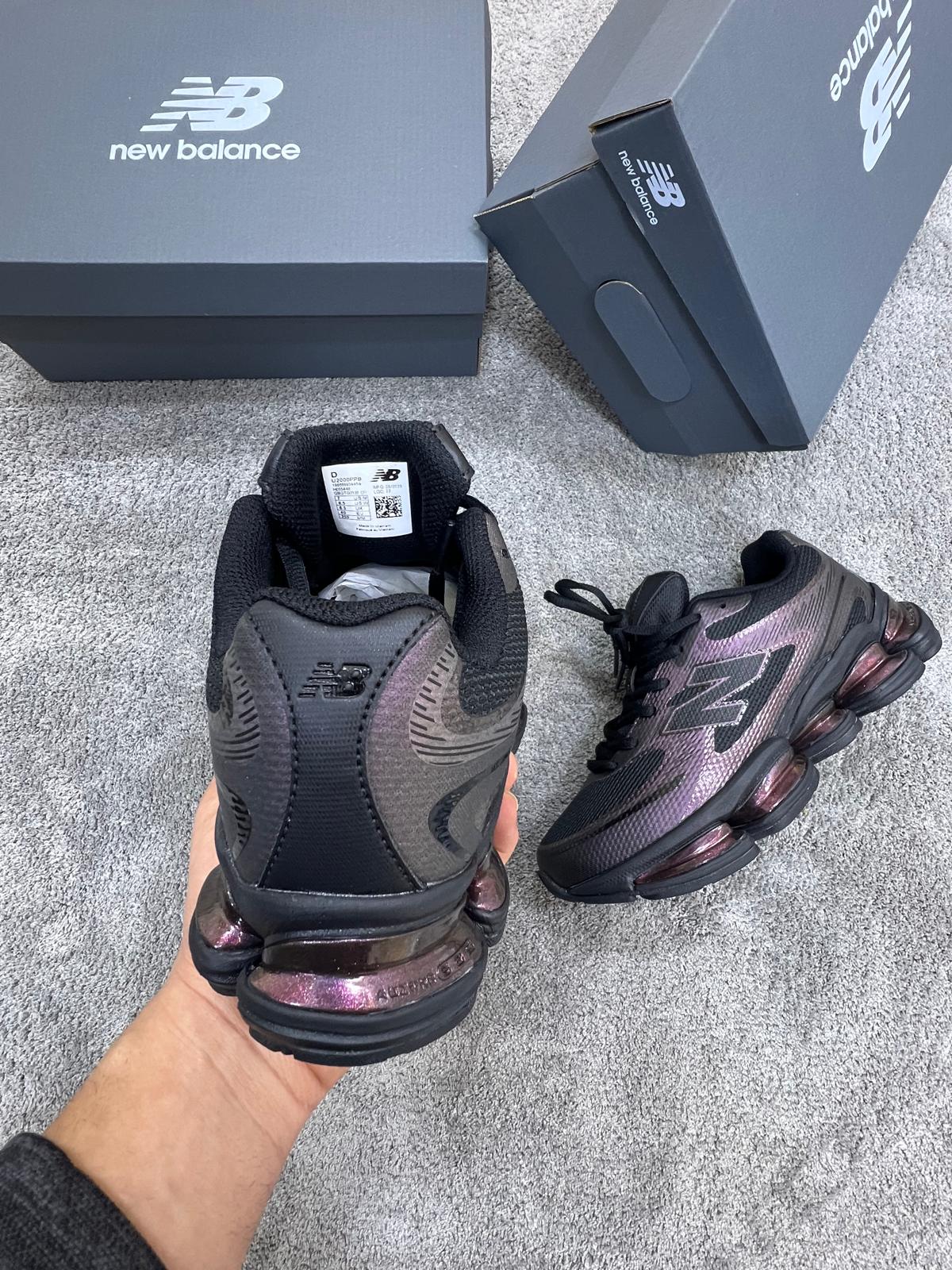 New Balance 2000 Negro Ultravioleta