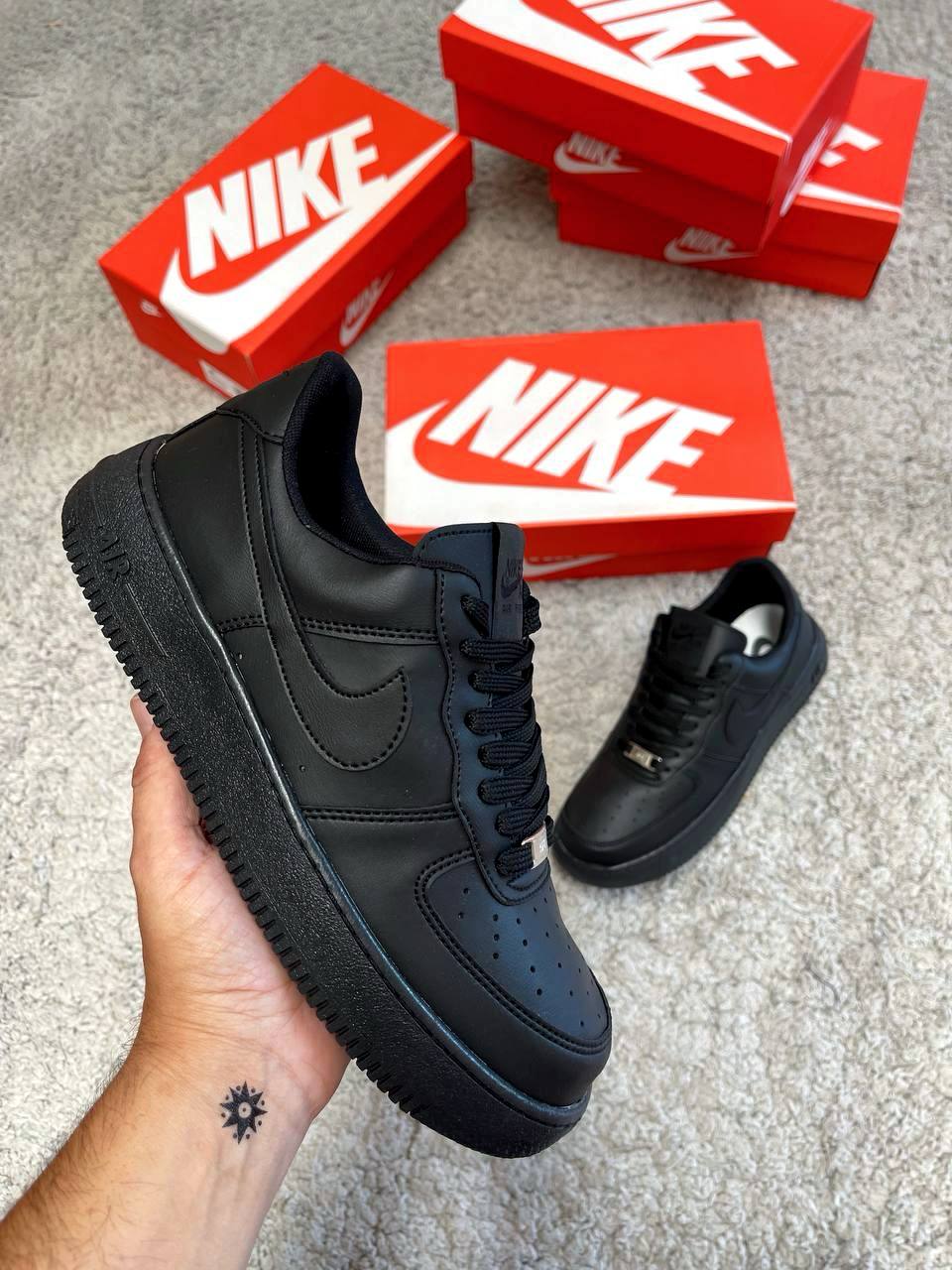 Nike Air Force One Negro