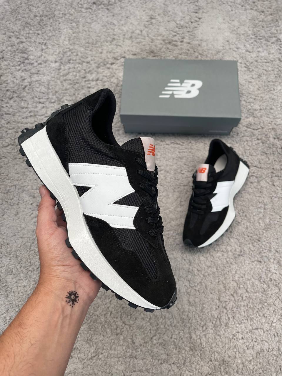 New Balance 327 Negro