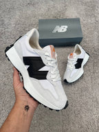 New Balance 327 Blanco Negro