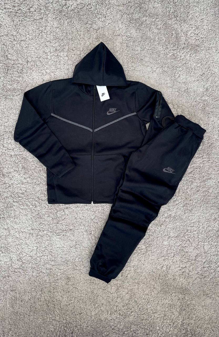 Nike Tech Flecee Negro