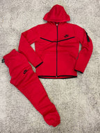 Nike Tech Flecee Rojo