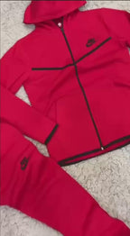 Nike Tech Flecee Rojo