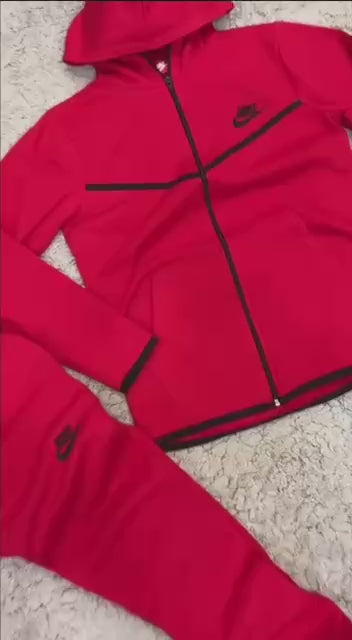 Nike Tech Flecee Rojo