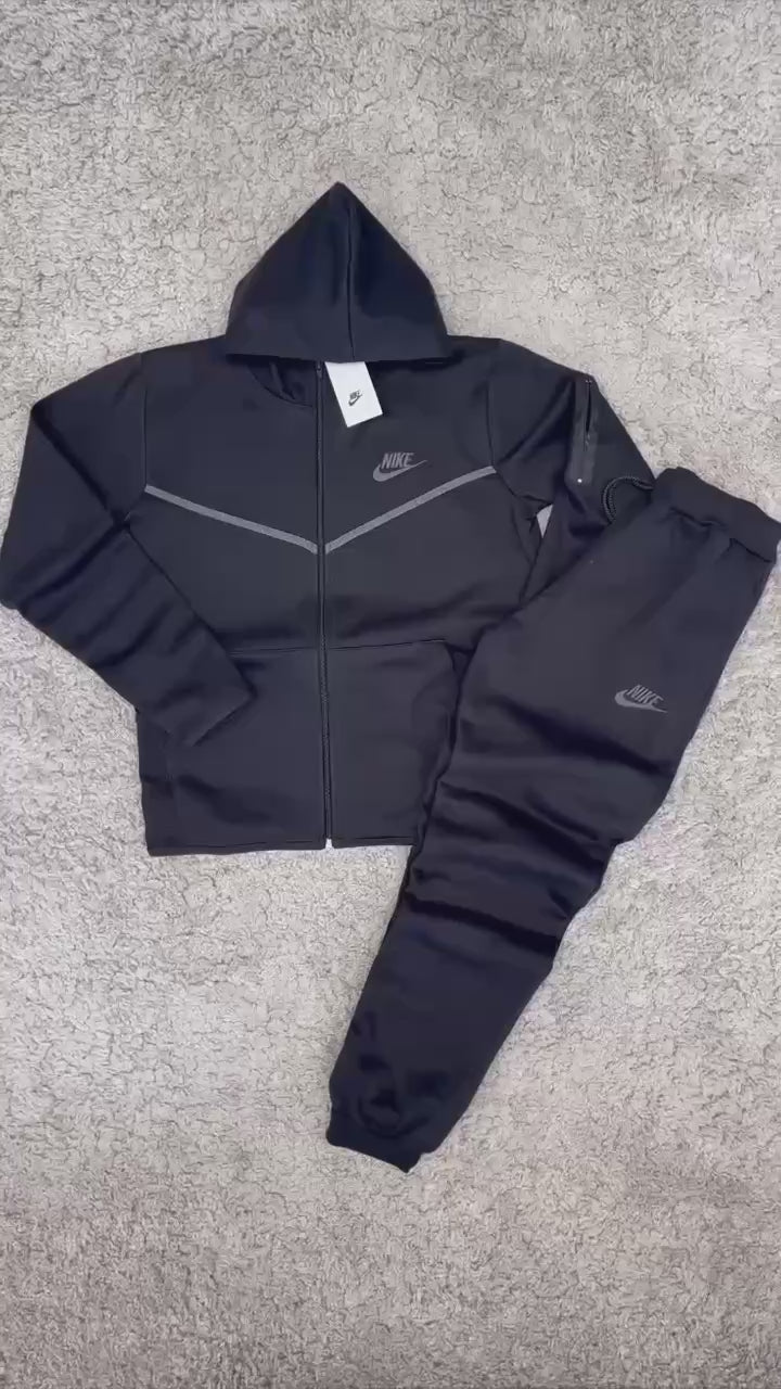 Nike Tech Flecee Negro